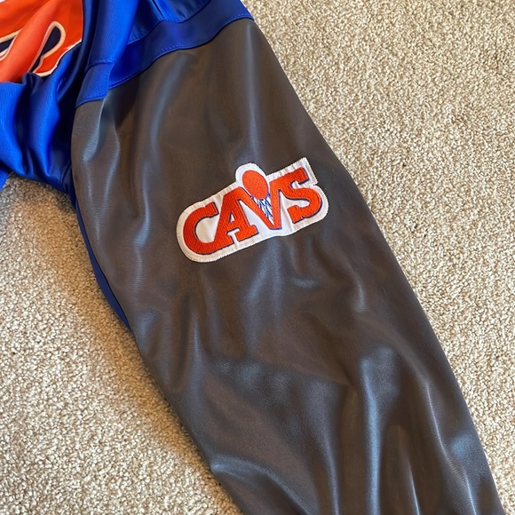 CLEVELAND CAVALIERS Blue Jacket Varsity Style - Picture 7 of 11